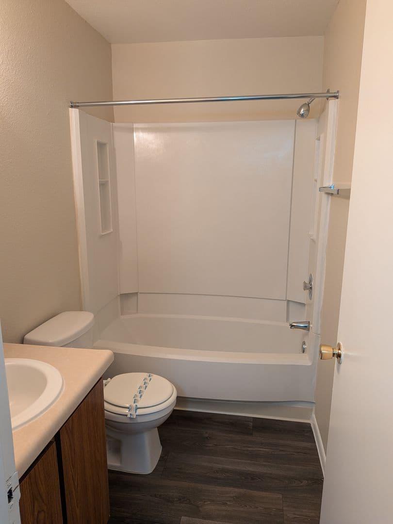 Phoenix Apartment: 5350 E Taylor St