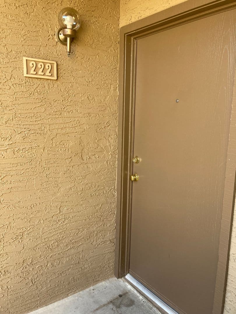 Phoenix Apartment: 5350 E Taylor St
