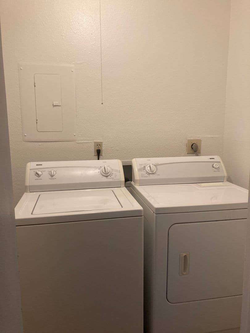 Phoenix Apartment: 5350 E Taylor St