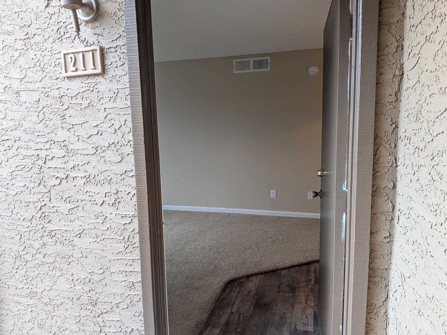 Phoenix Apartment: 5350 E Taylor St