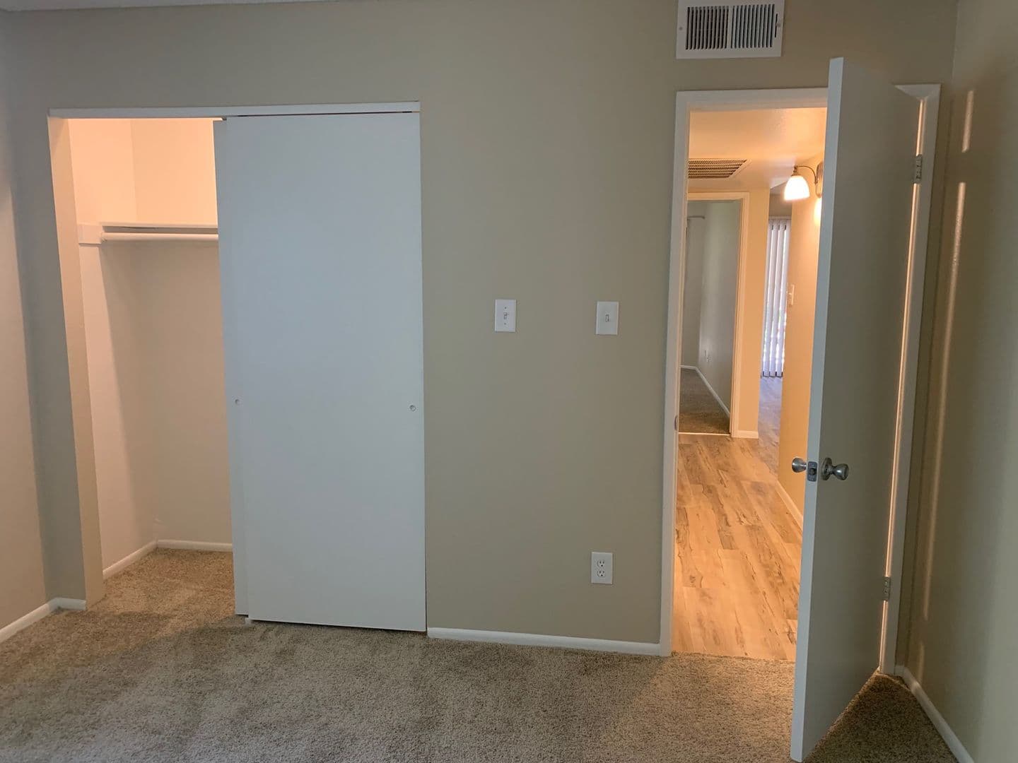 Phoenix Apartment: 5350 E Taylor St