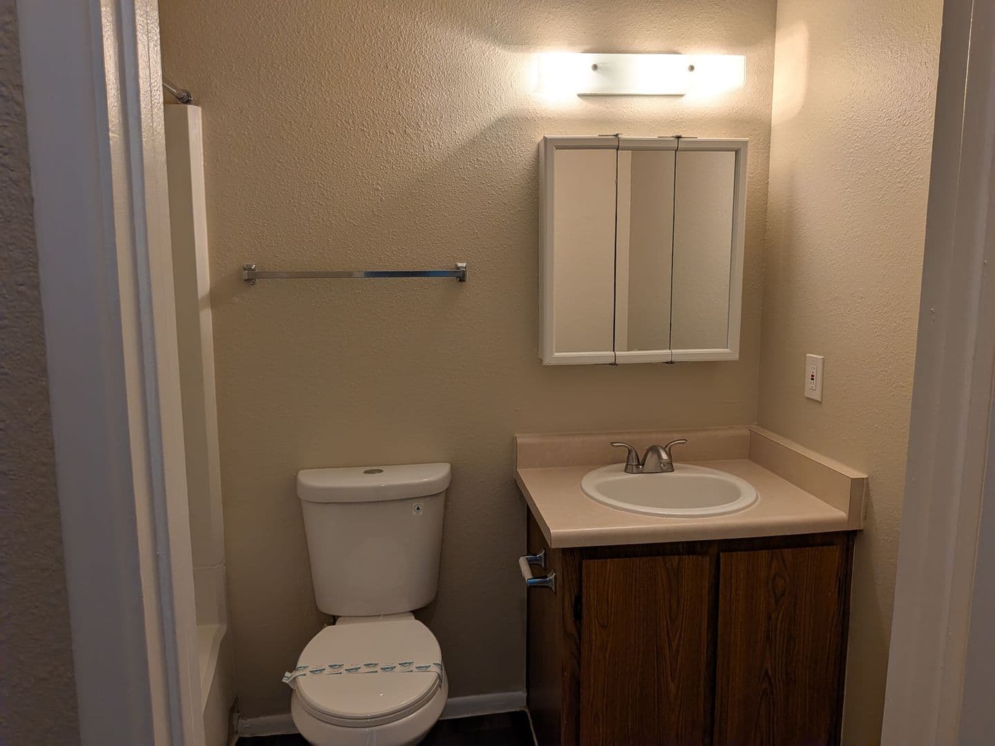 Phoenix Apartment: 5350 E Taylor St