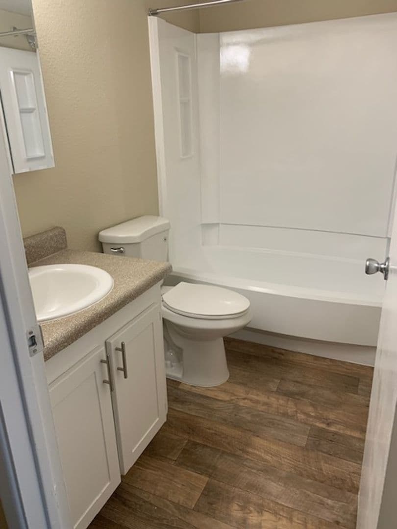 Phoenix Apartment: 5350 E Taylor St