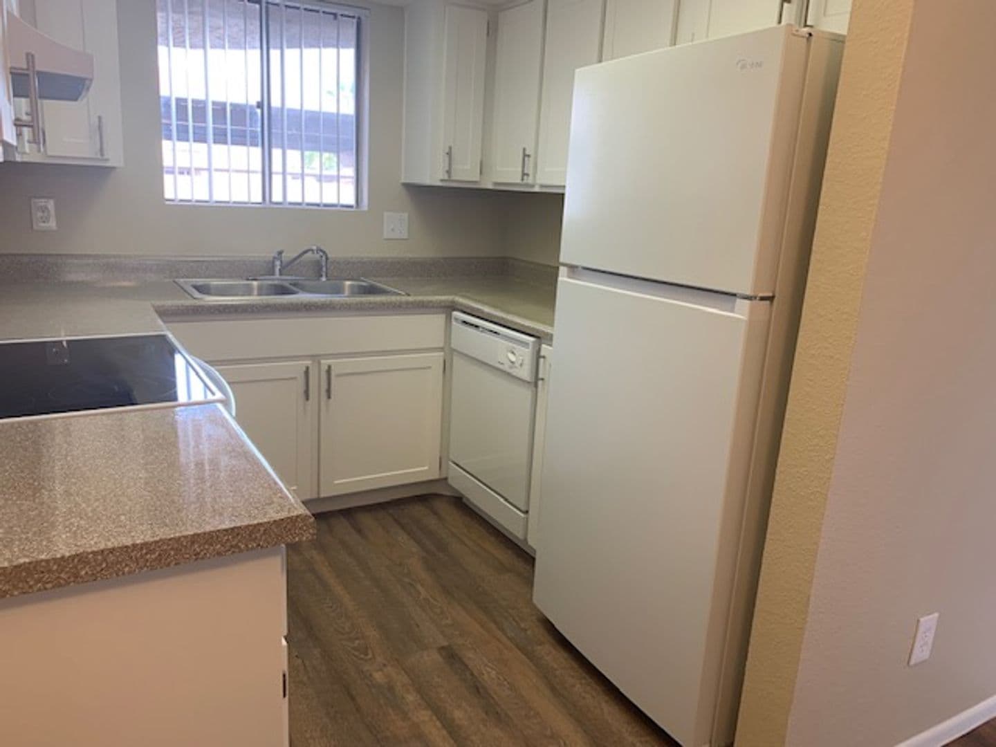 Phoenix Apartment: 5350 E Taylor St