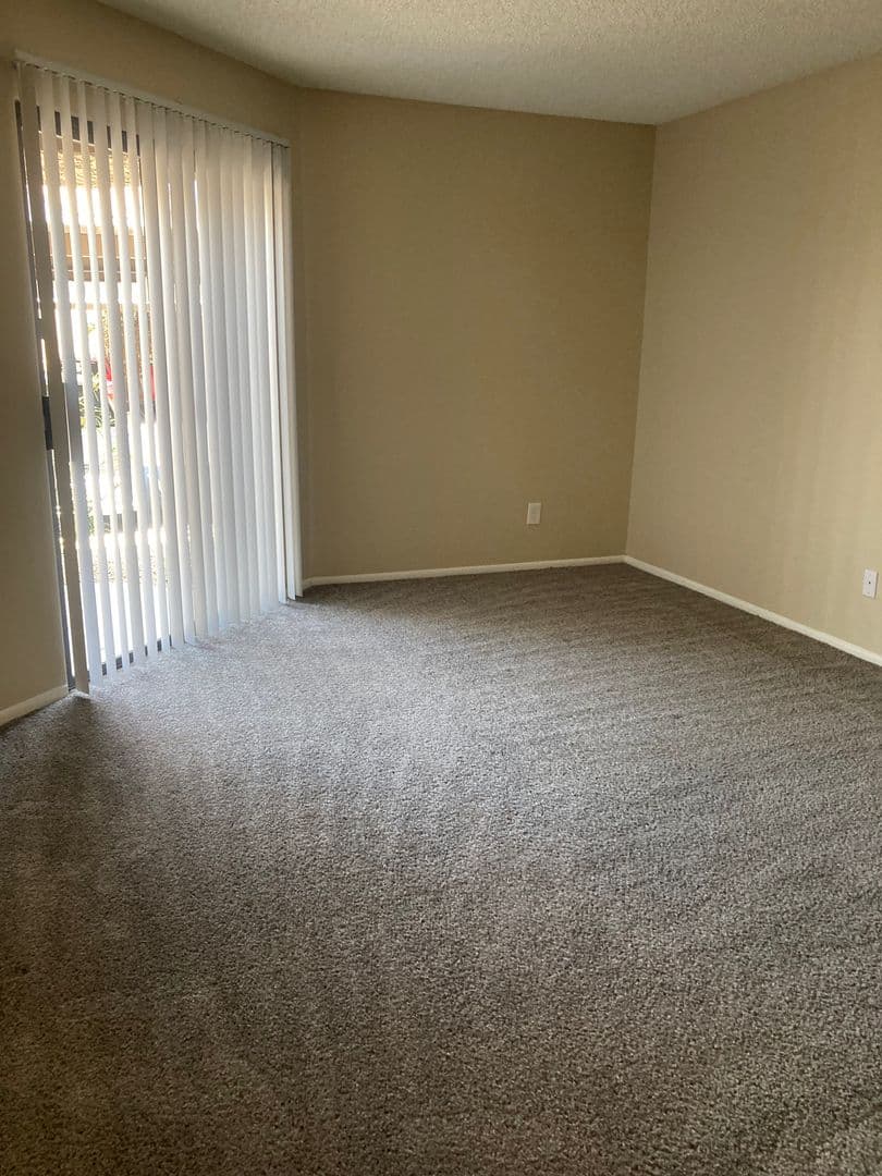 Phoenix Apartment: 5350 E Taylor St