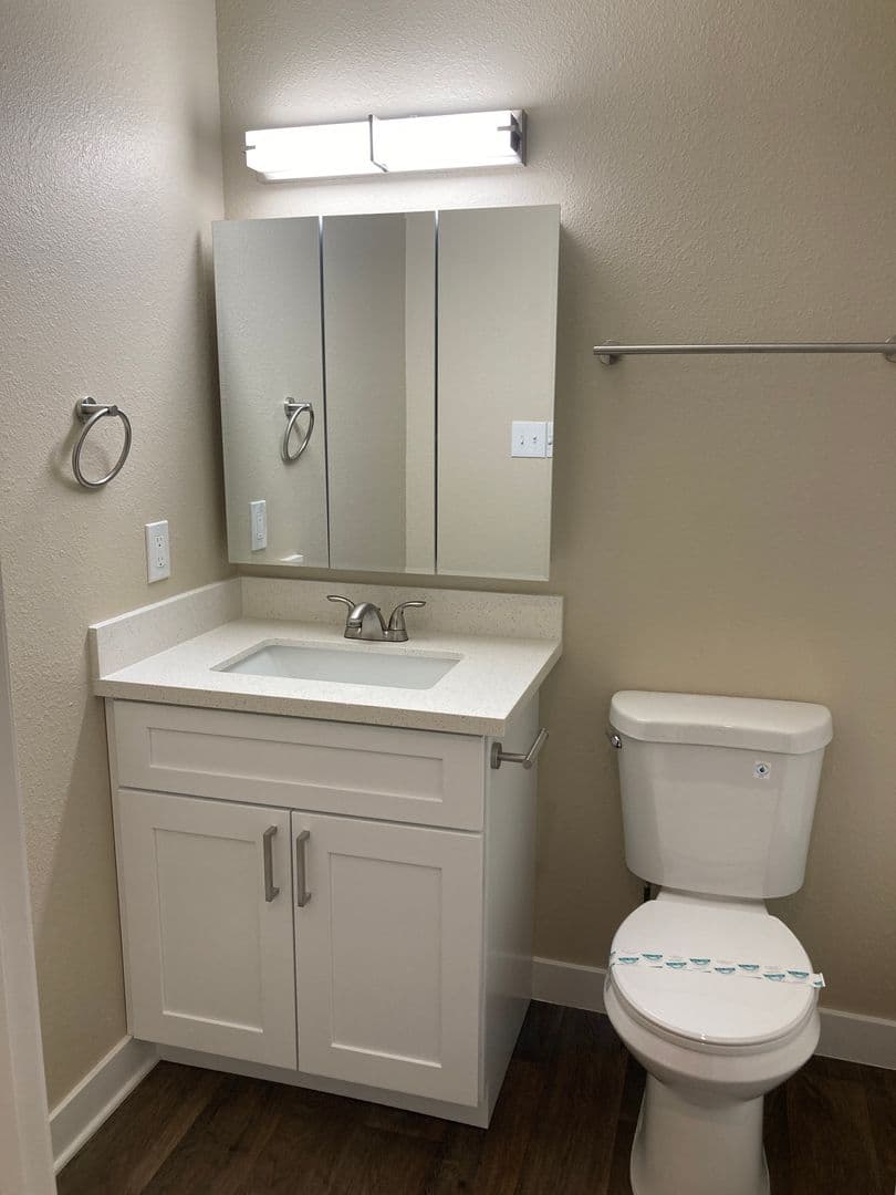 Phoenix Apartment: 5350 E Taylor St