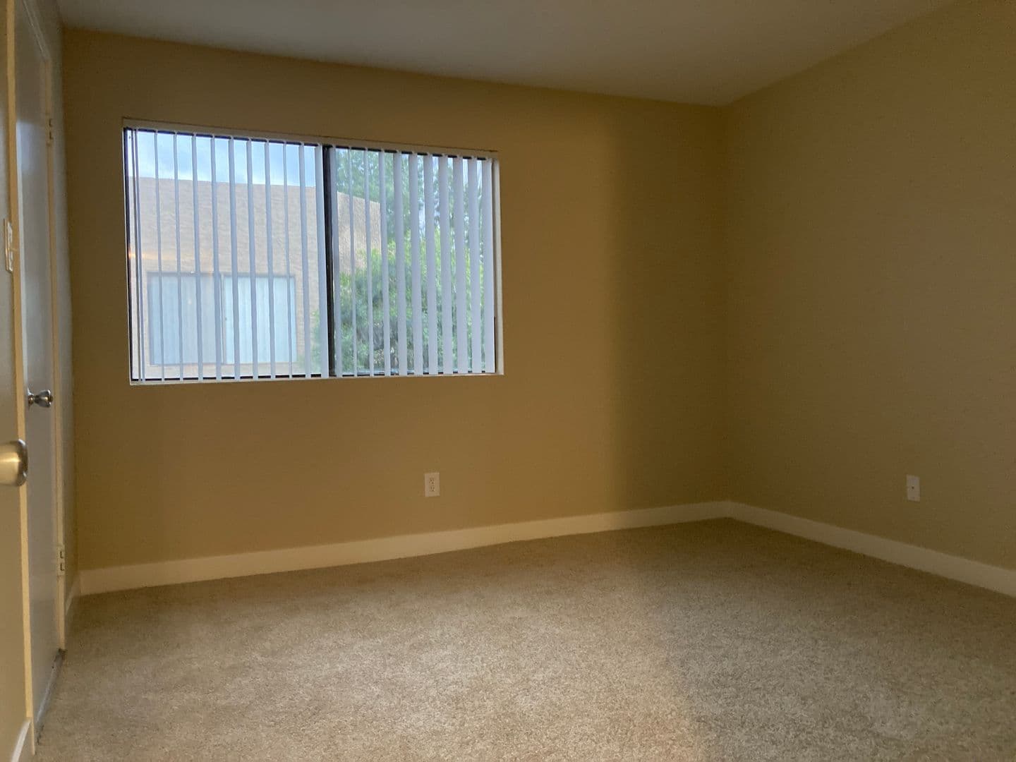 Phoenix Apartment: 5350 E Taylor St