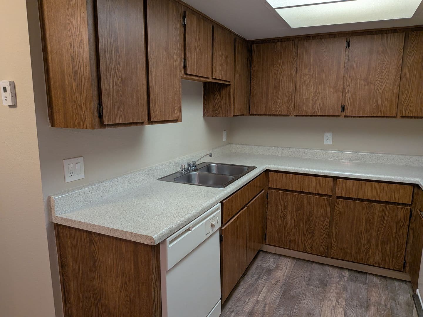 Phoenix Apartment: 5350 E Taylor St