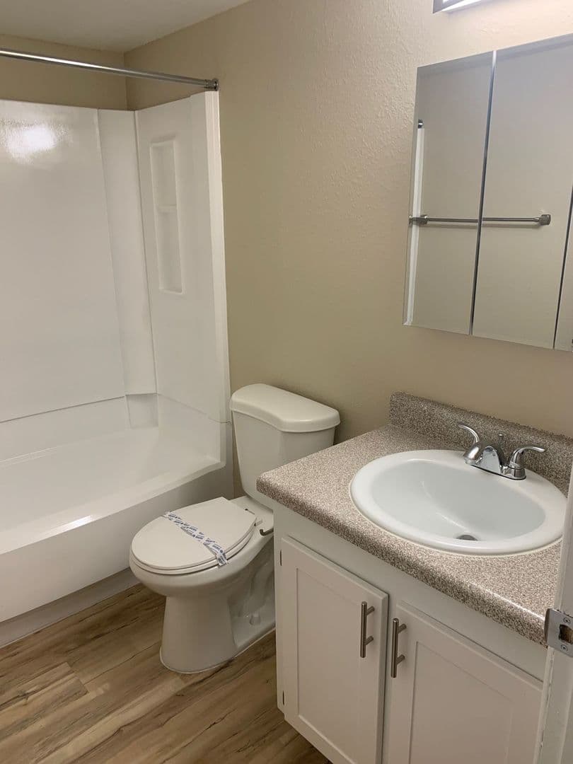 Phoenix Apartment: 5350 E Taylor St