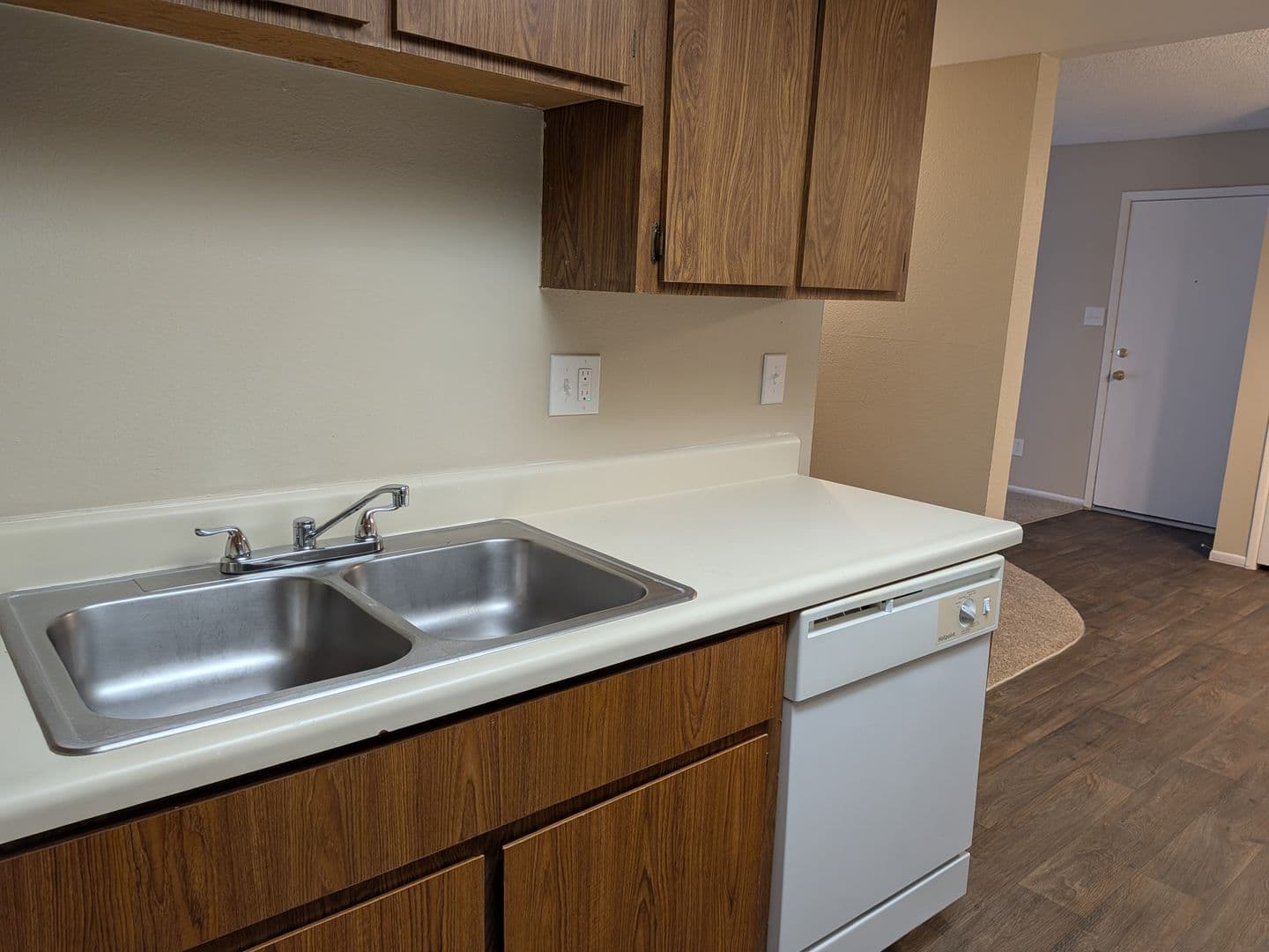 Phoenix Apartment: 5350 E Taylor St