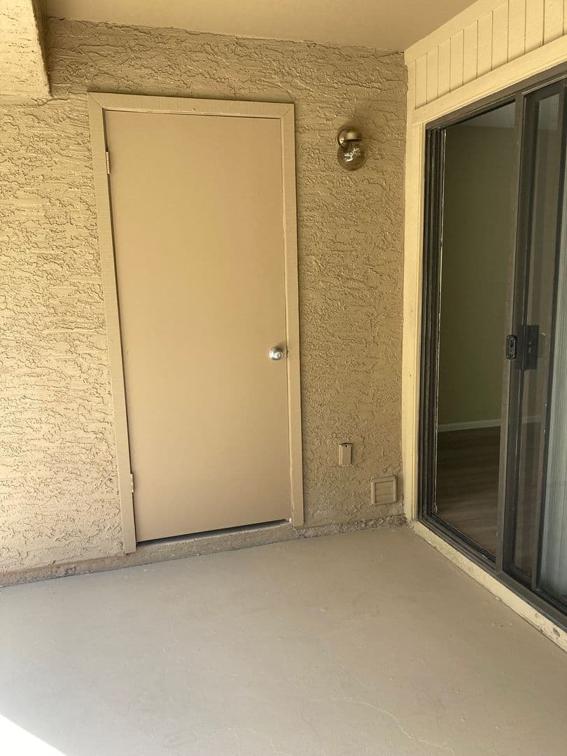 Phoenix Apartment: 5350 E Taylor St