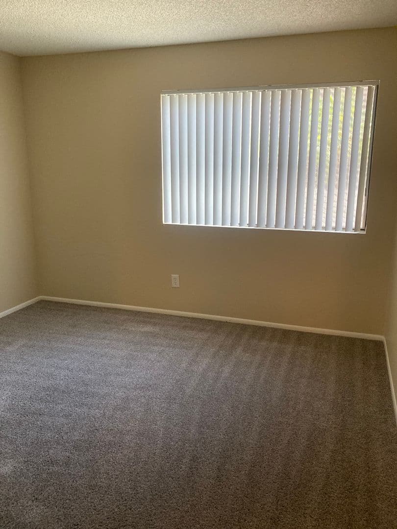 Phoenix Apartment: 5350 E Taylor St