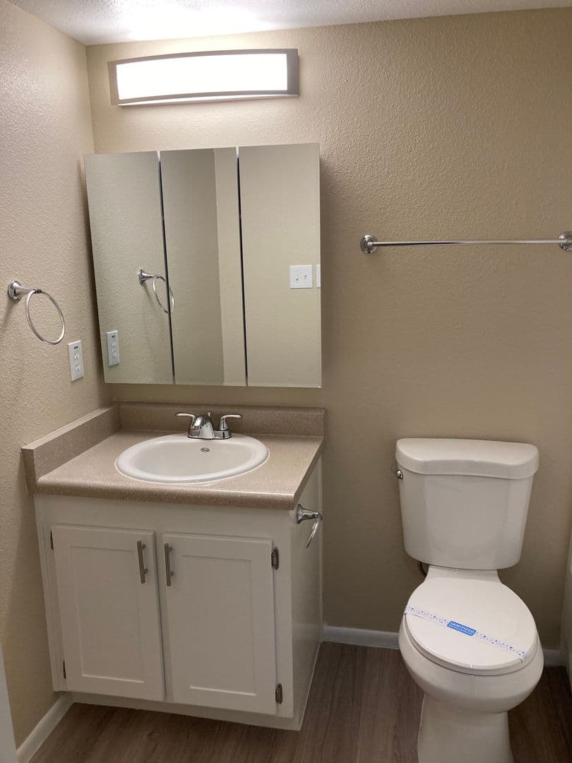 Phoenix Apartment: 5350 E Taylor St