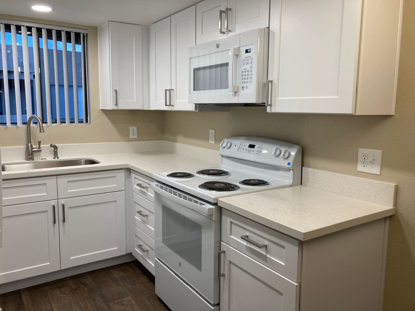 Phoenix Apartment: 5350 E Taylor St