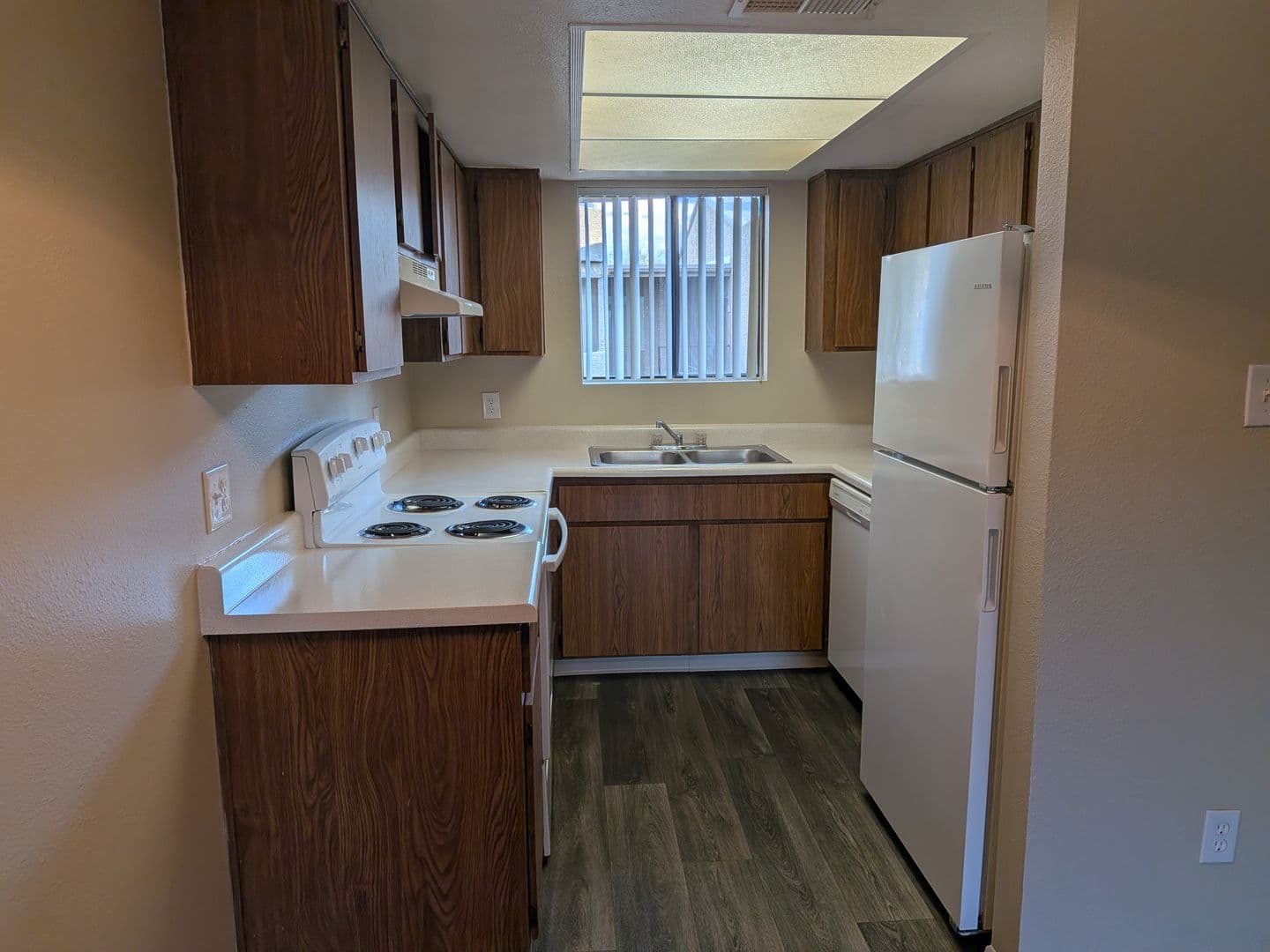 Phoenix Apartment: 5350 E Taylor St