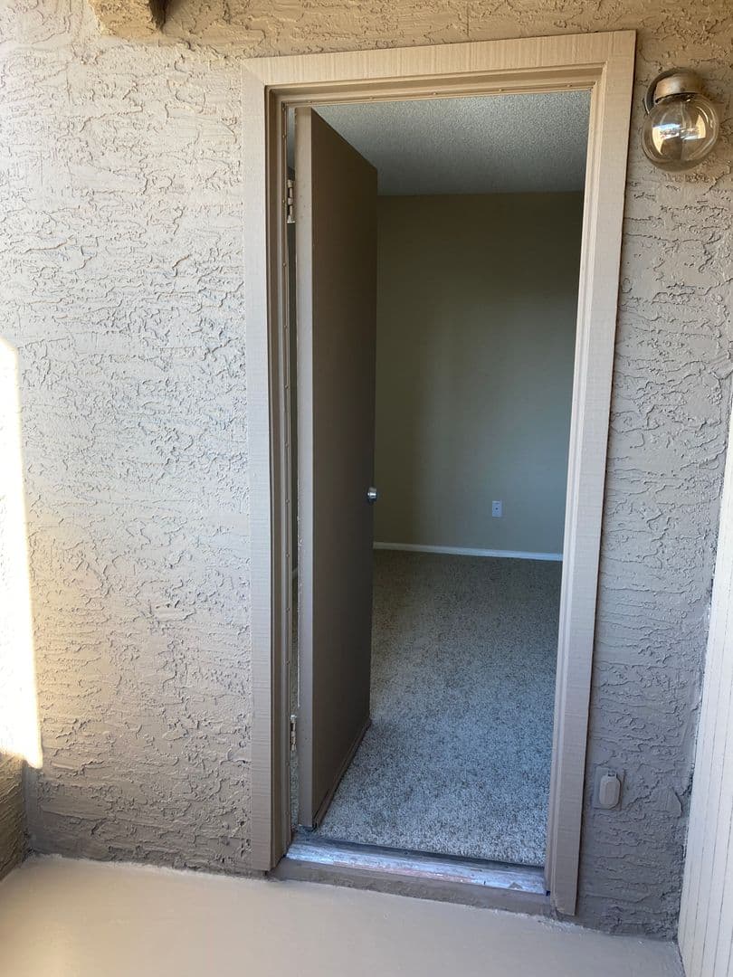 Phoenix Apartment: 5350 E Taylor St