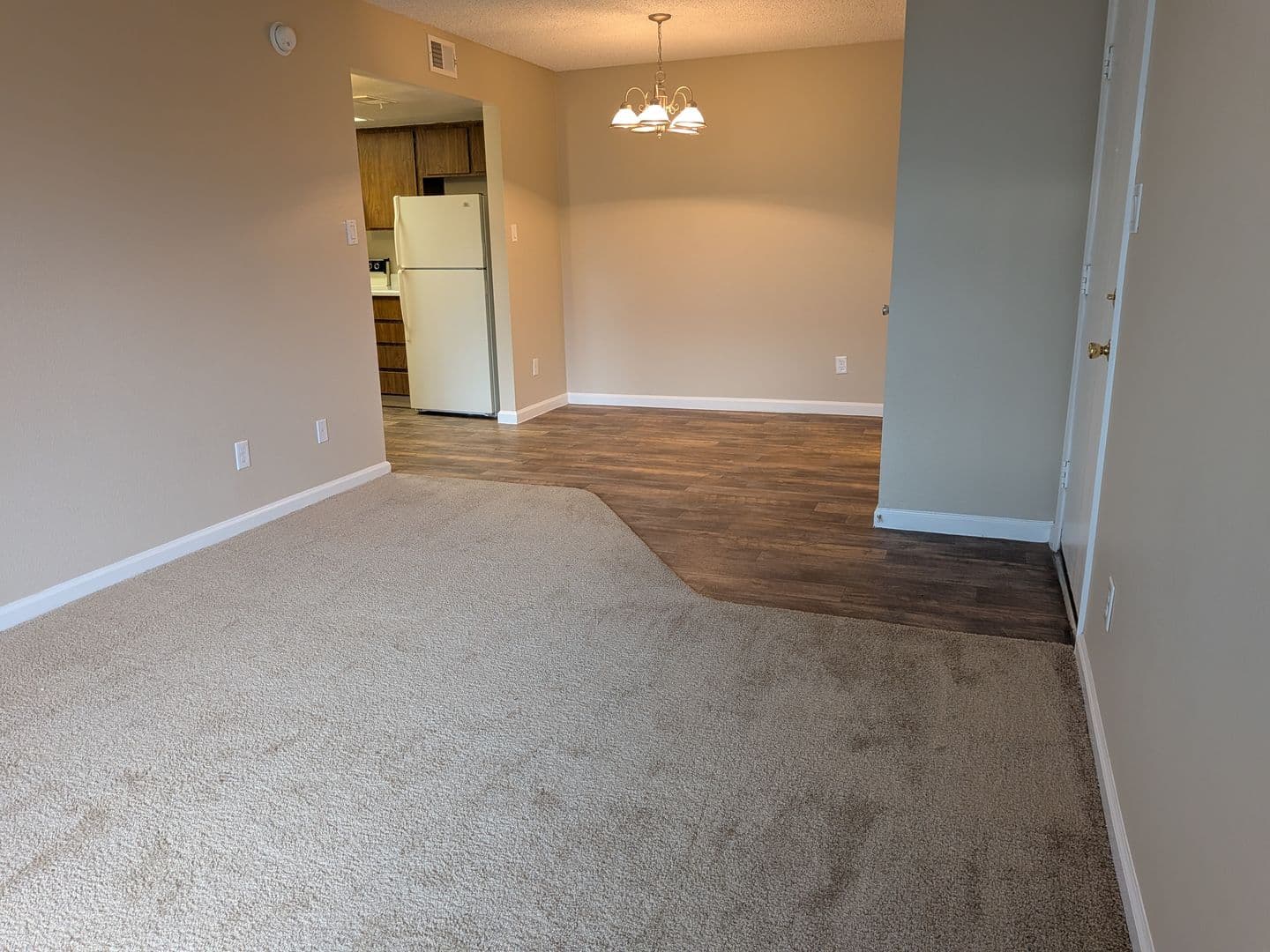 Phoenix Apartment: 5350 E Taylor St