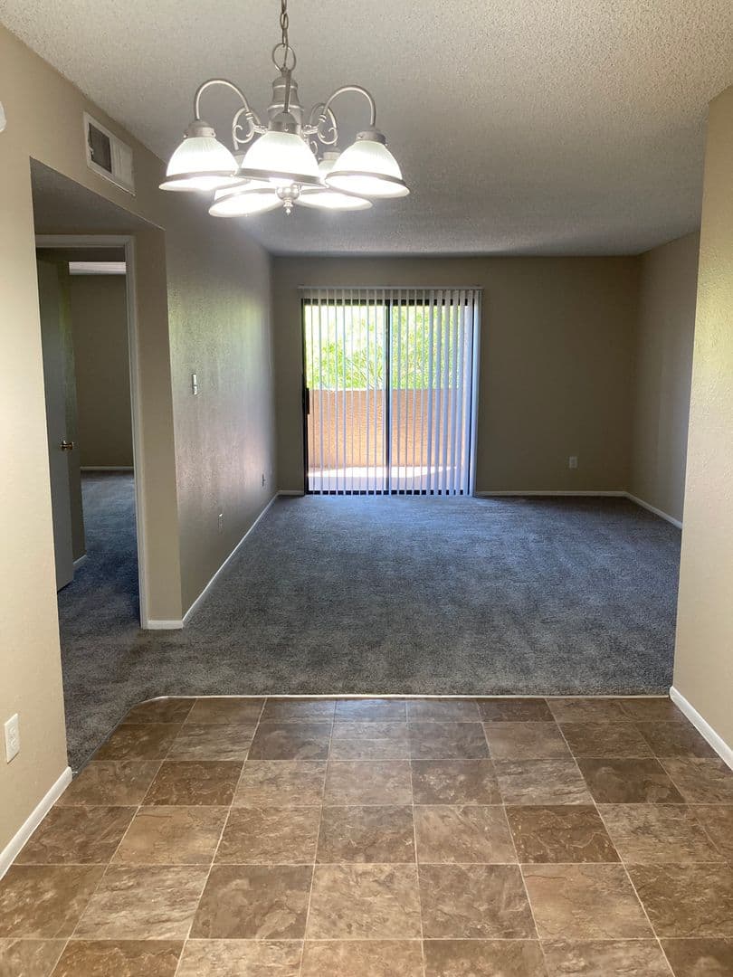 Phoenix Apartment: 5350 E Taylor St
