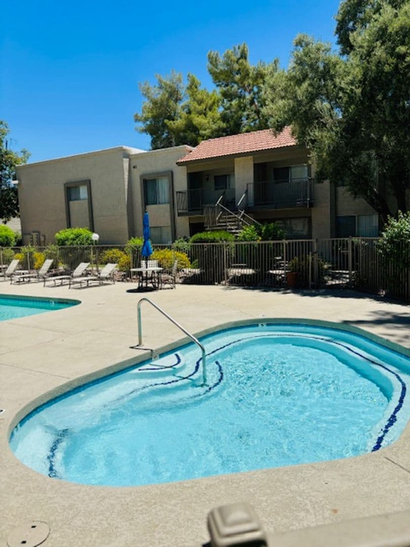 Phoenix Apartment: 1750 E Bell Rd.