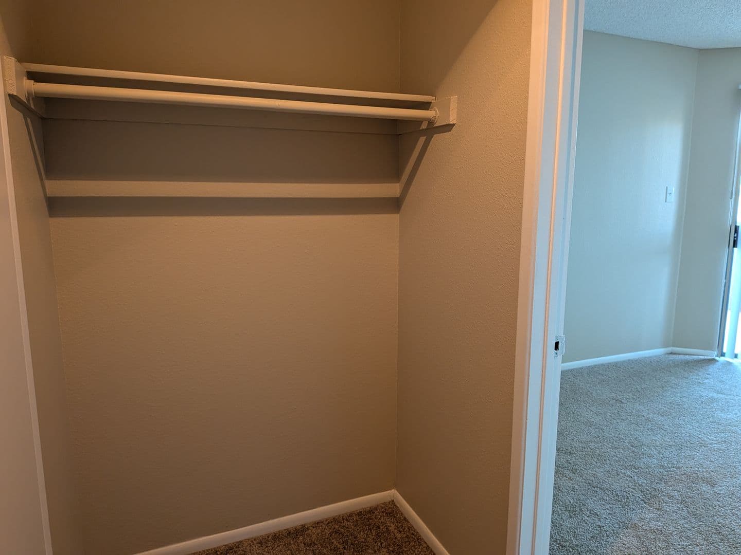 Phoenix Apartment: 5350 E Taylor St