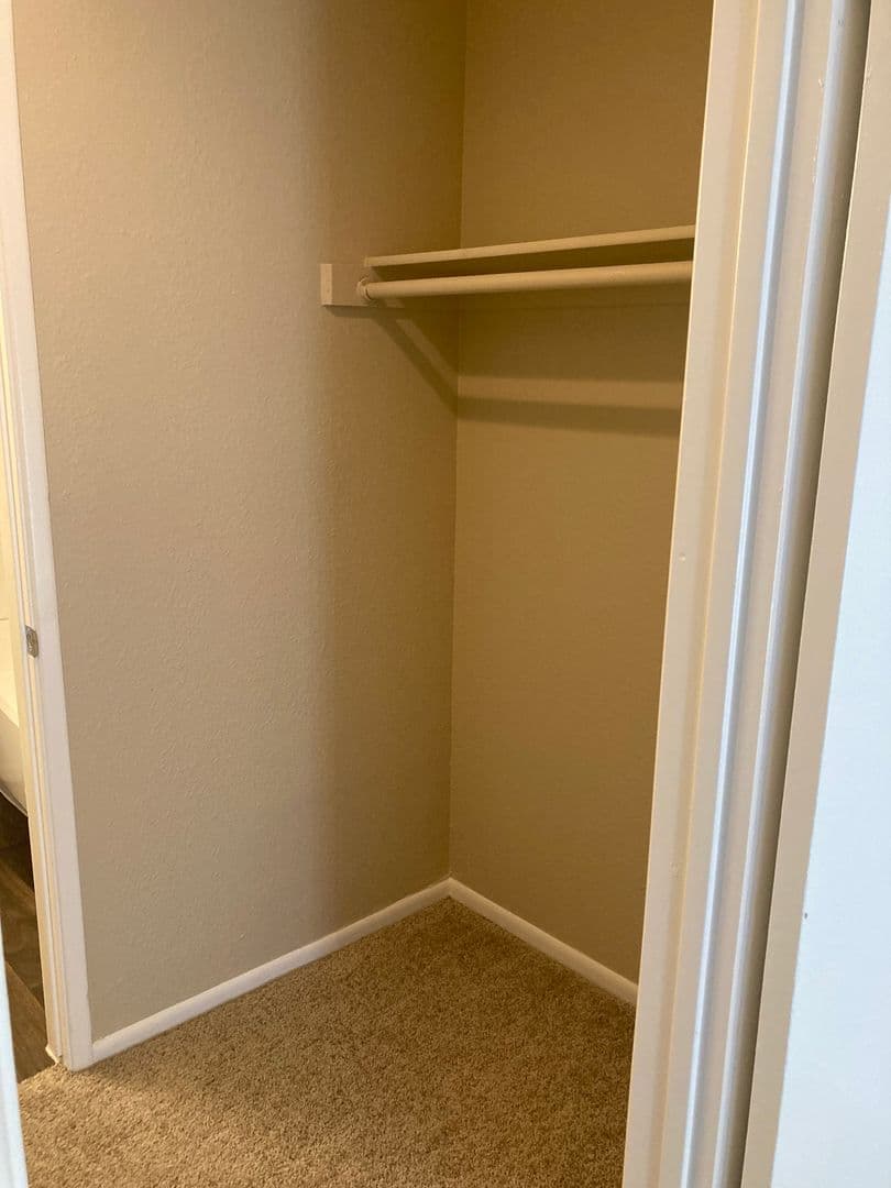 Phoenix Apartment: 5350 E Taylor St