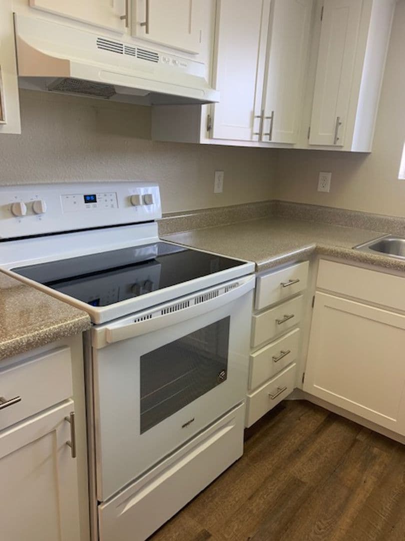 Phoenix Apartment: 5350 E Taylor St