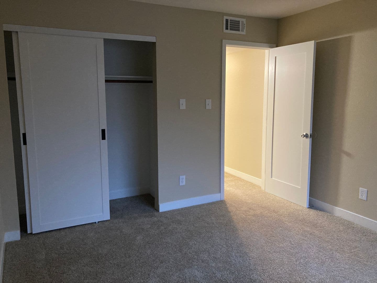 Phoenix Apartment: 5350 E Taylor St
