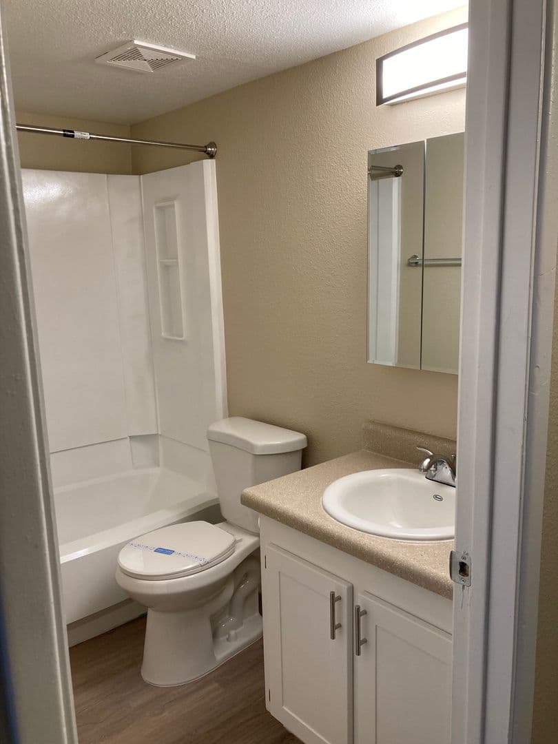 Phoenix Apartment: 5350 E Taylor St