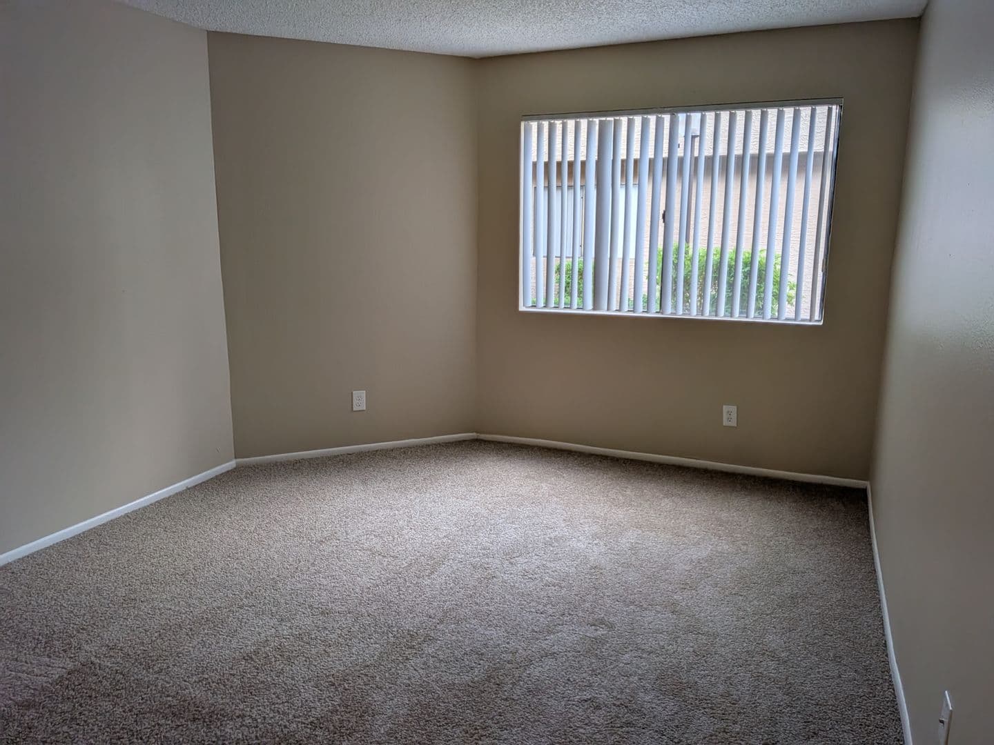 Phoenix Apartment: 5350 E Taylor St