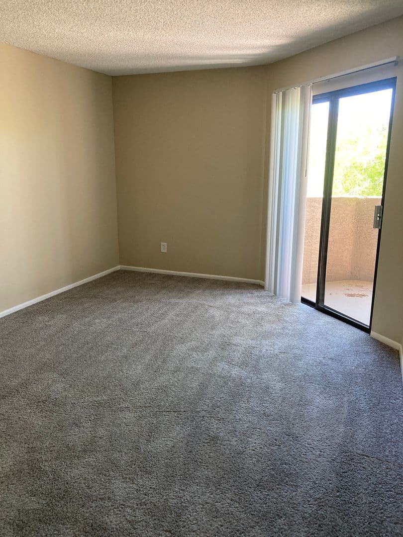 Phoenix Apartment: 5350 E Taylor St