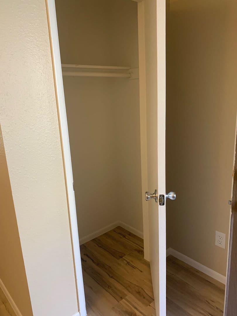 Phoenix Apartment: 5350 E Taylor St