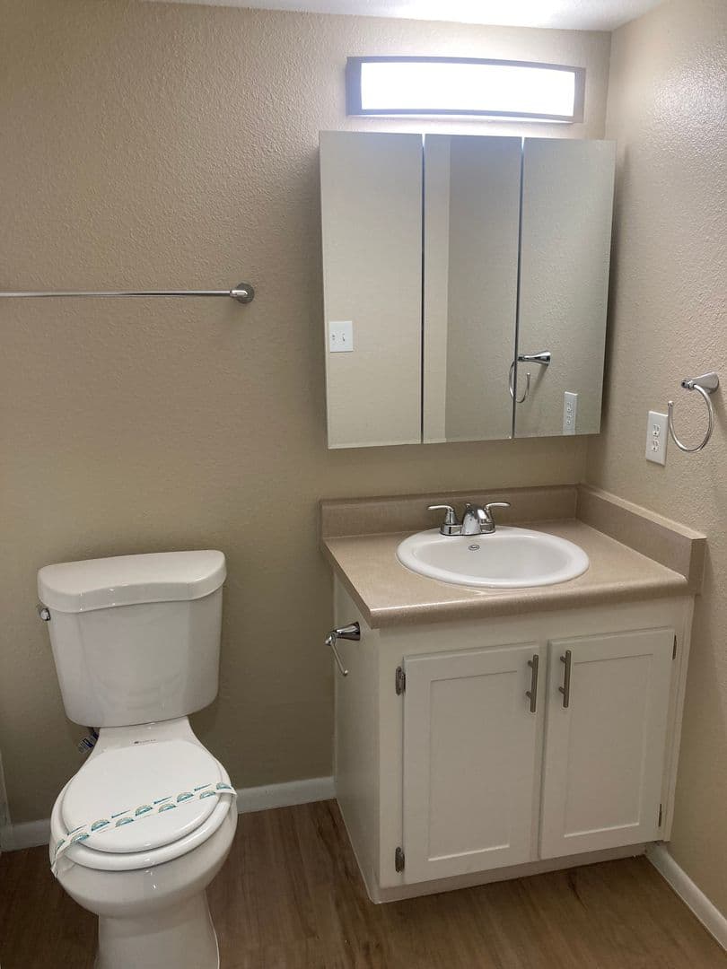 Phoenix Apartment: 5350 E Taylor St