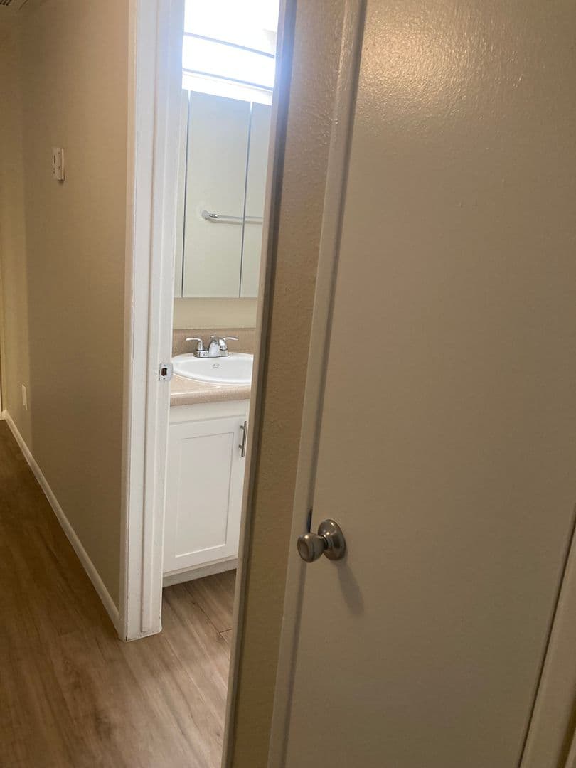 Phoenix Apartment: 5350 E Taylor St