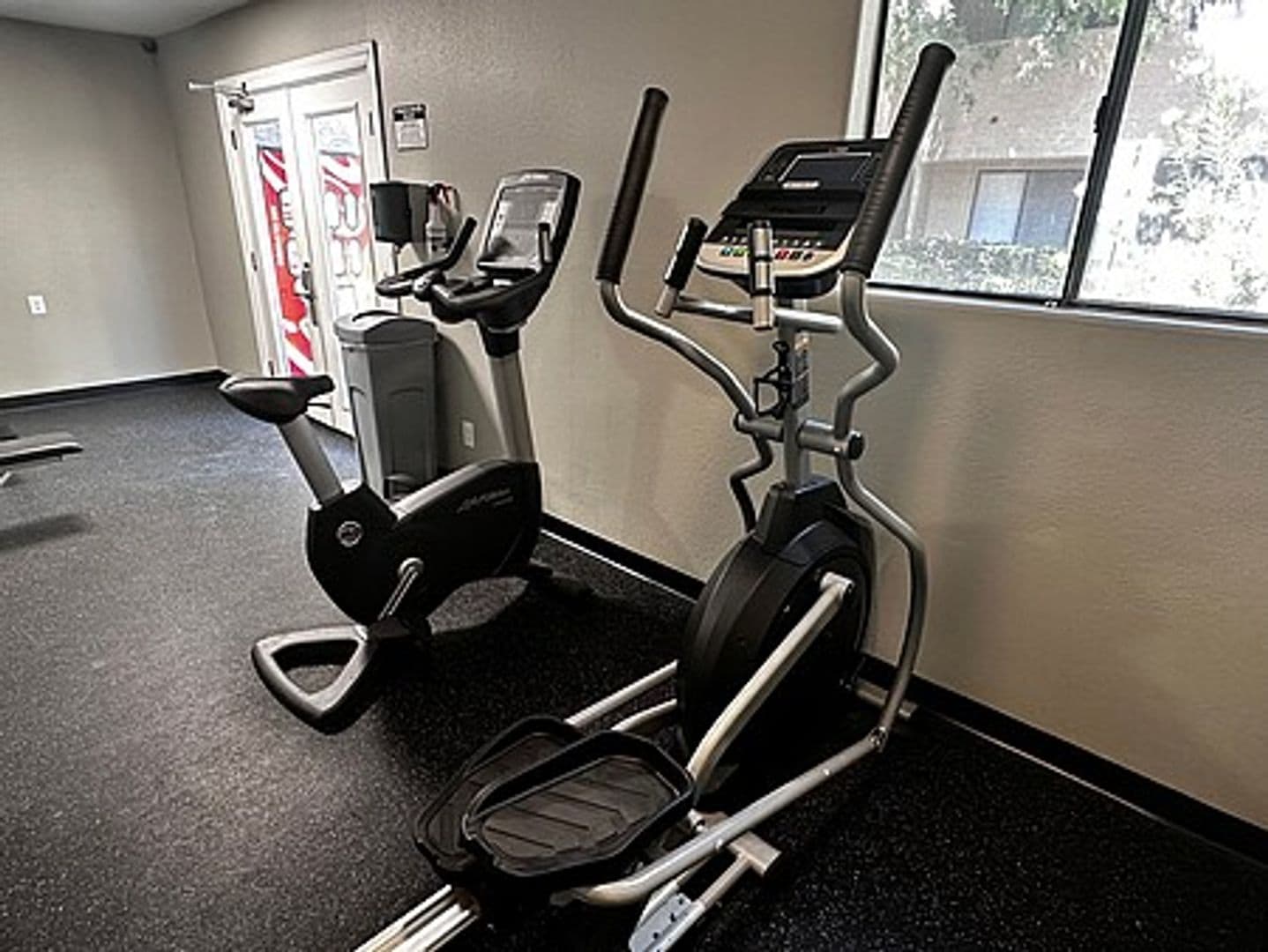 Phoenix Apartment: 5350 E Taylor St