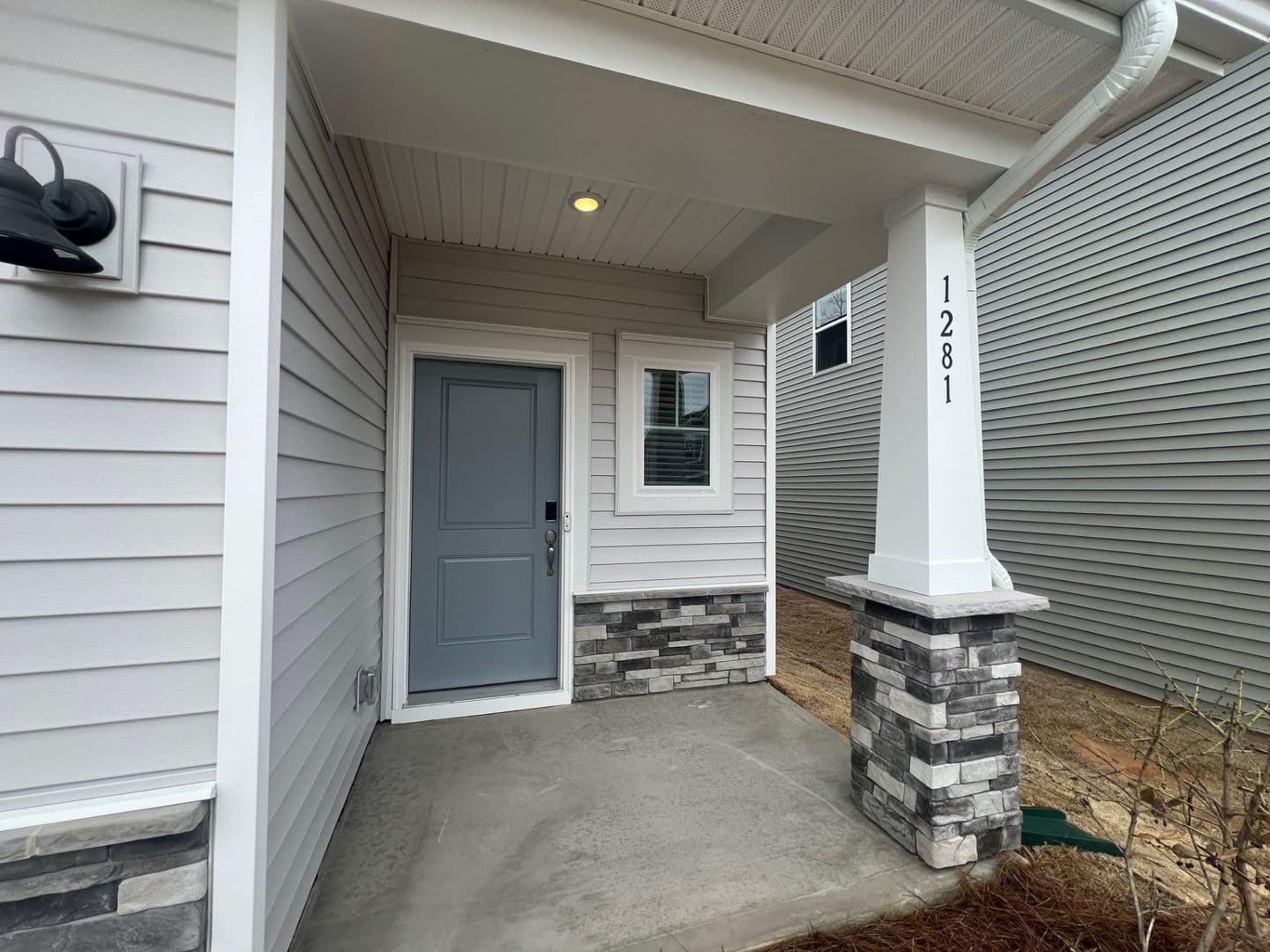 Conover House: 1281 30th St Ln NE