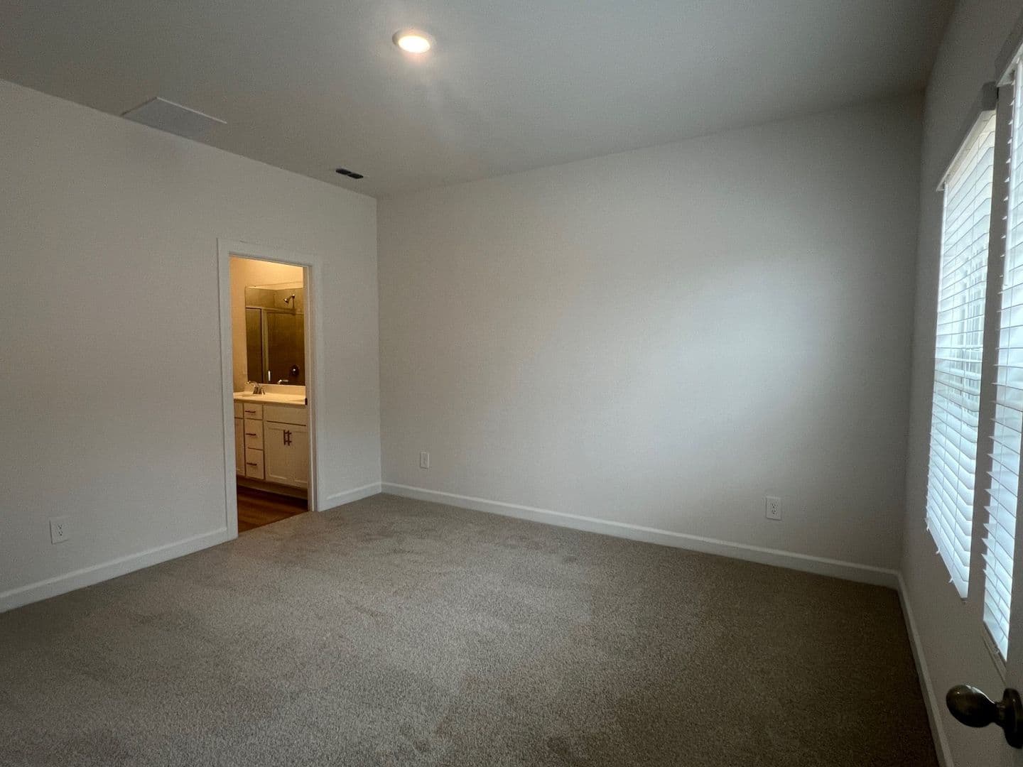 Conover House: 1281 30th St Ln NE