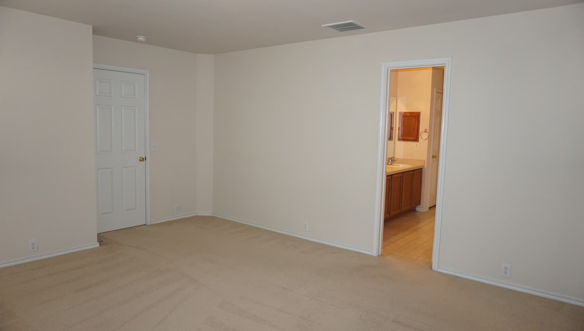 Selma House: 15619 Turfway Park