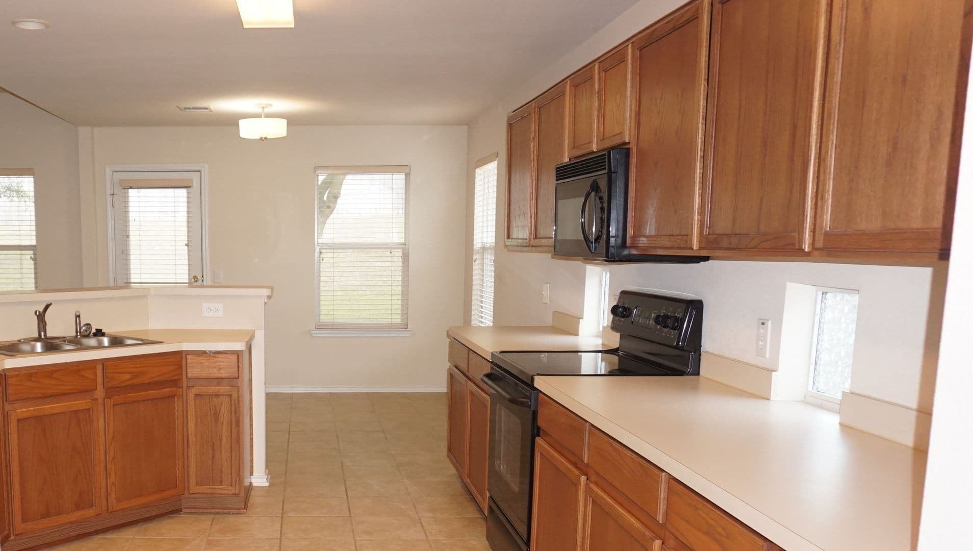 Selma House: 15619 Turfway Park