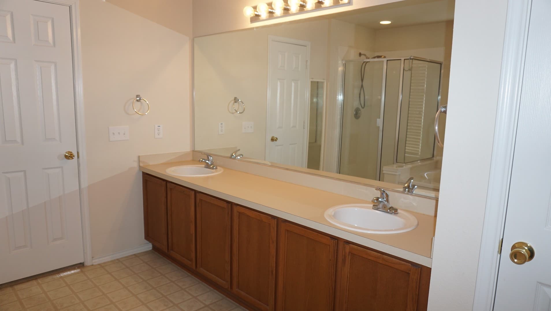 Selma House: 15619 Turfway Park