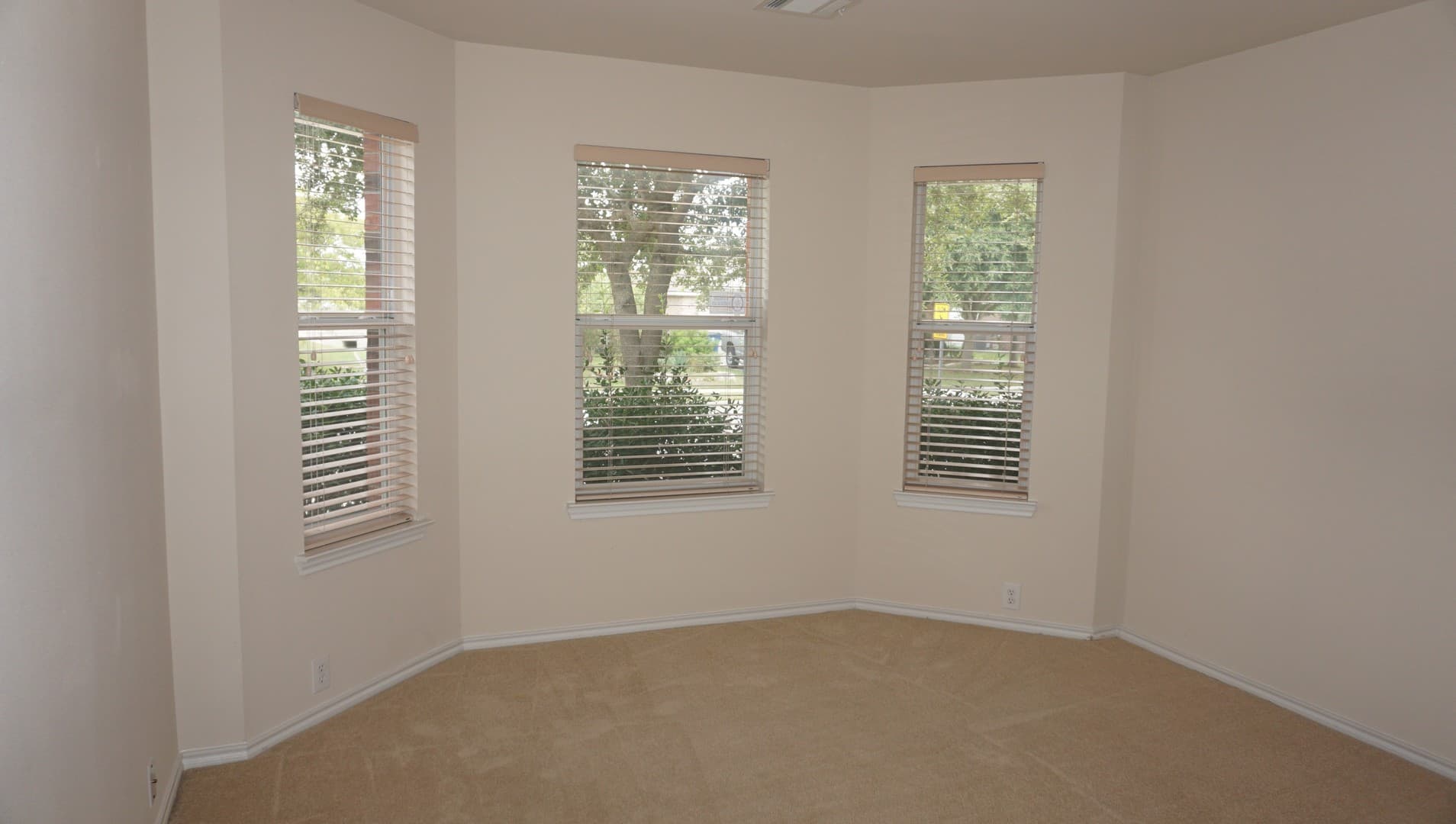 Selma House: 15619 Turfway Park