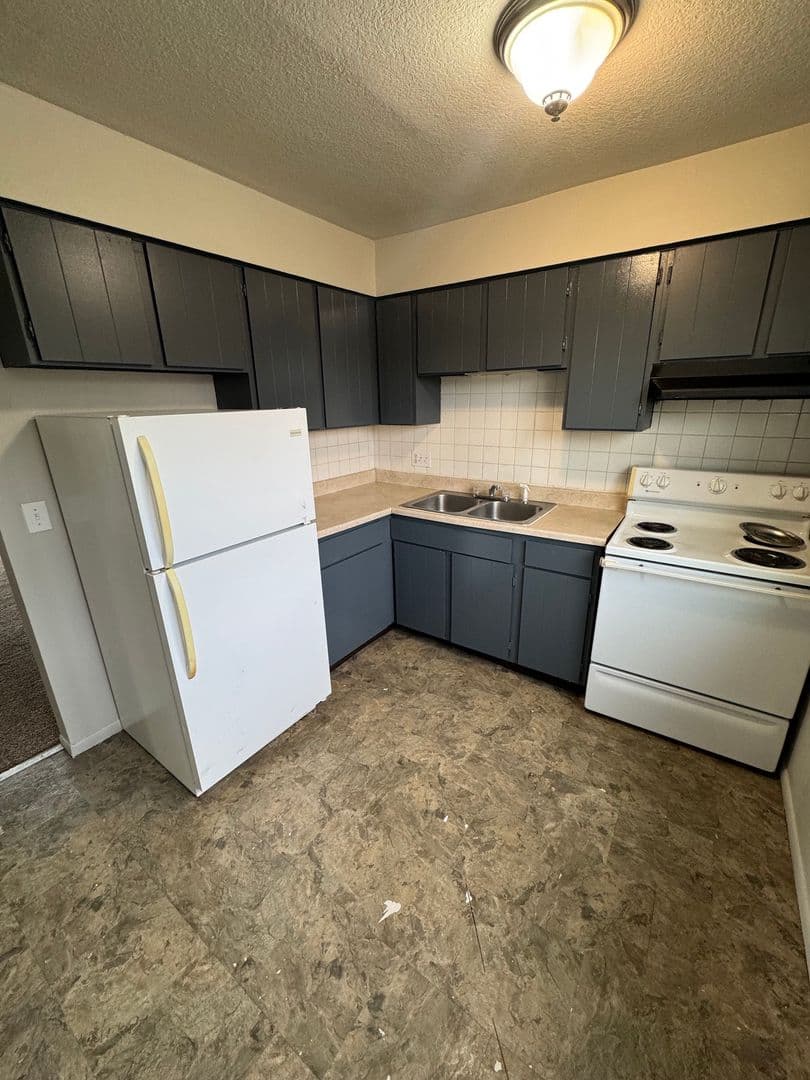 Ft. Wayne Apartment: 4707 Furge Dr.