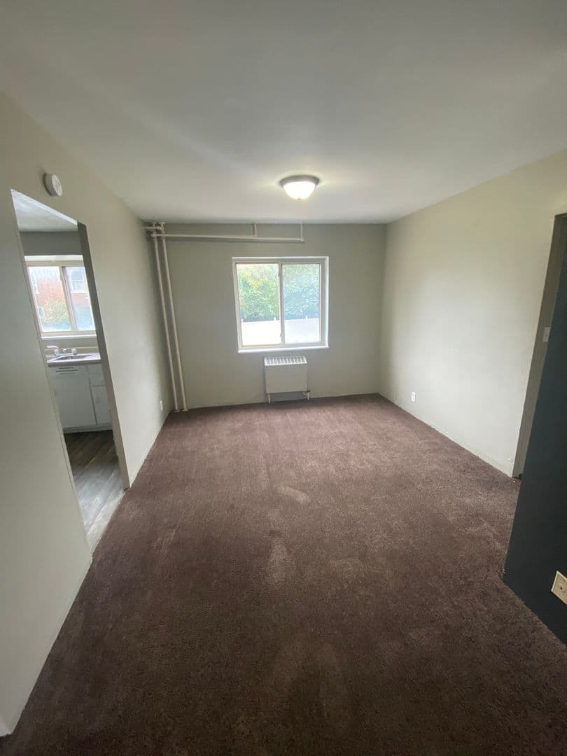 Ft. Wayne Apartment: 2301 Florida Dr.