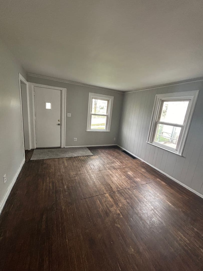 Fort Wayne House: 1305 Spring St