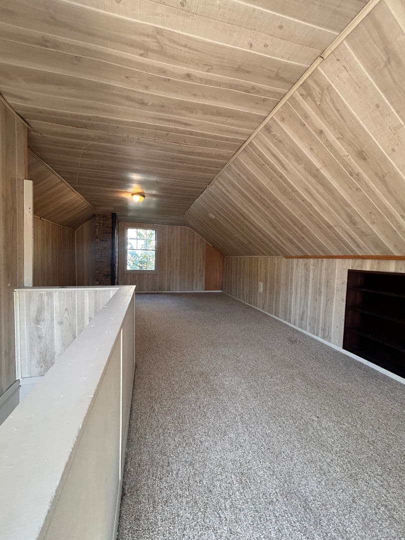Fort Wayne House: 4026 Weisser Park