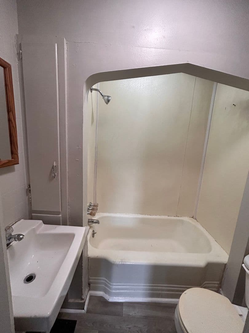 Ft. Wayne House: 2420 Miner St