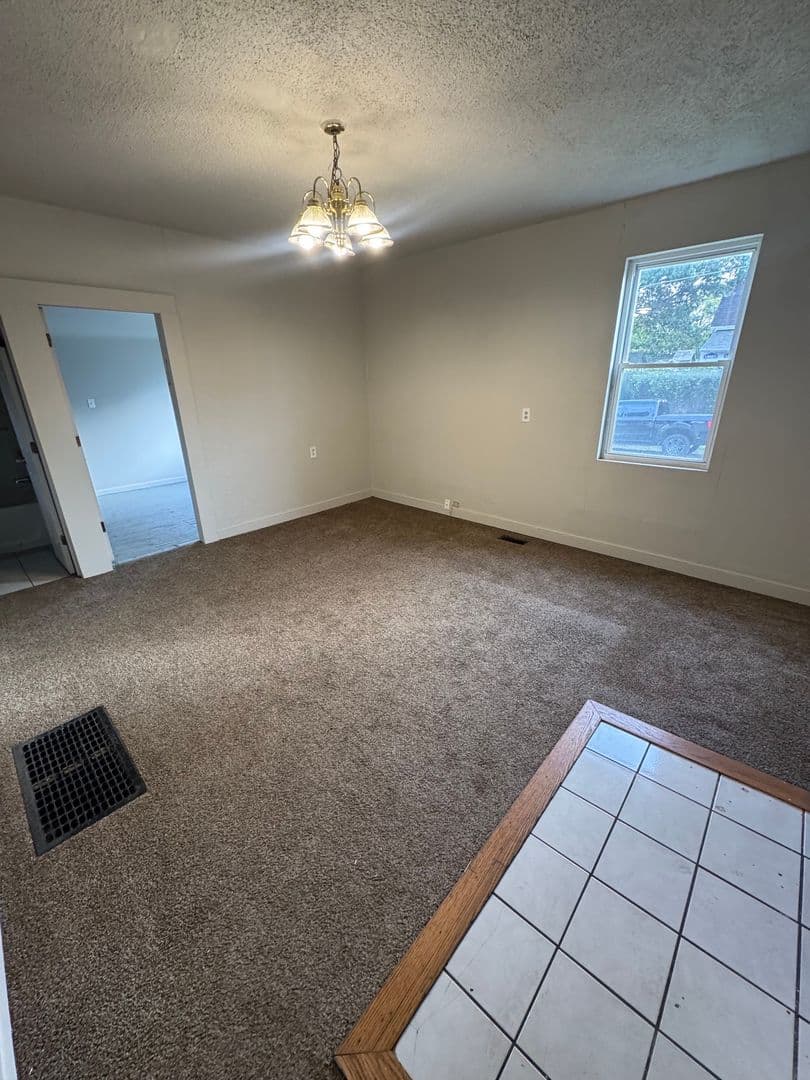 Fort Wayne House: 2249 New Haven Ave.