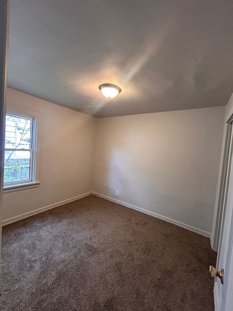 Fort Wayne House: 4011 South Park Dr