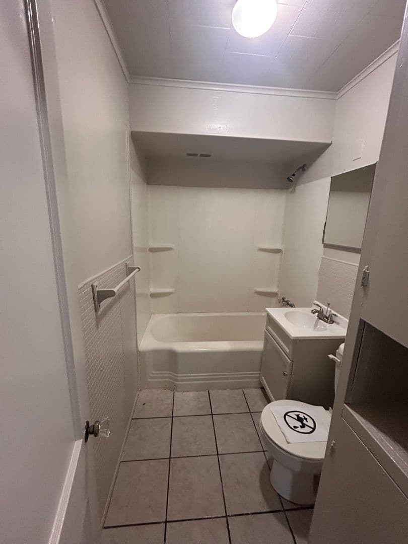 Fort Wayne House: 4610 Smith St.