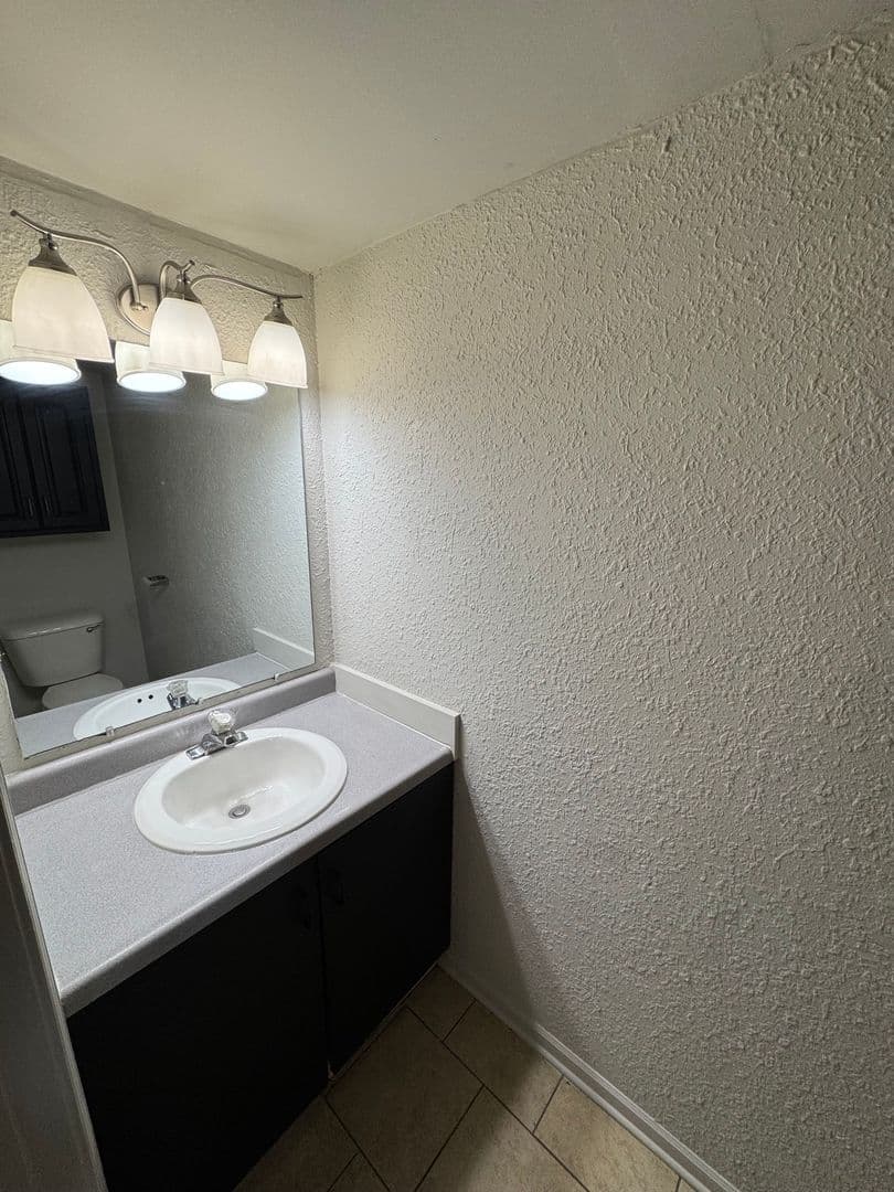 Fort Wayne House: 1326 Lofton Way
