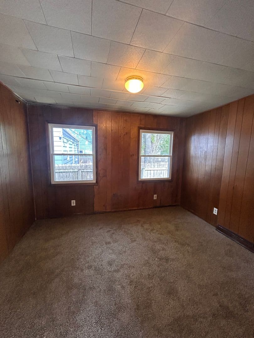 Fort Wayne House: 4011 South Park Dr